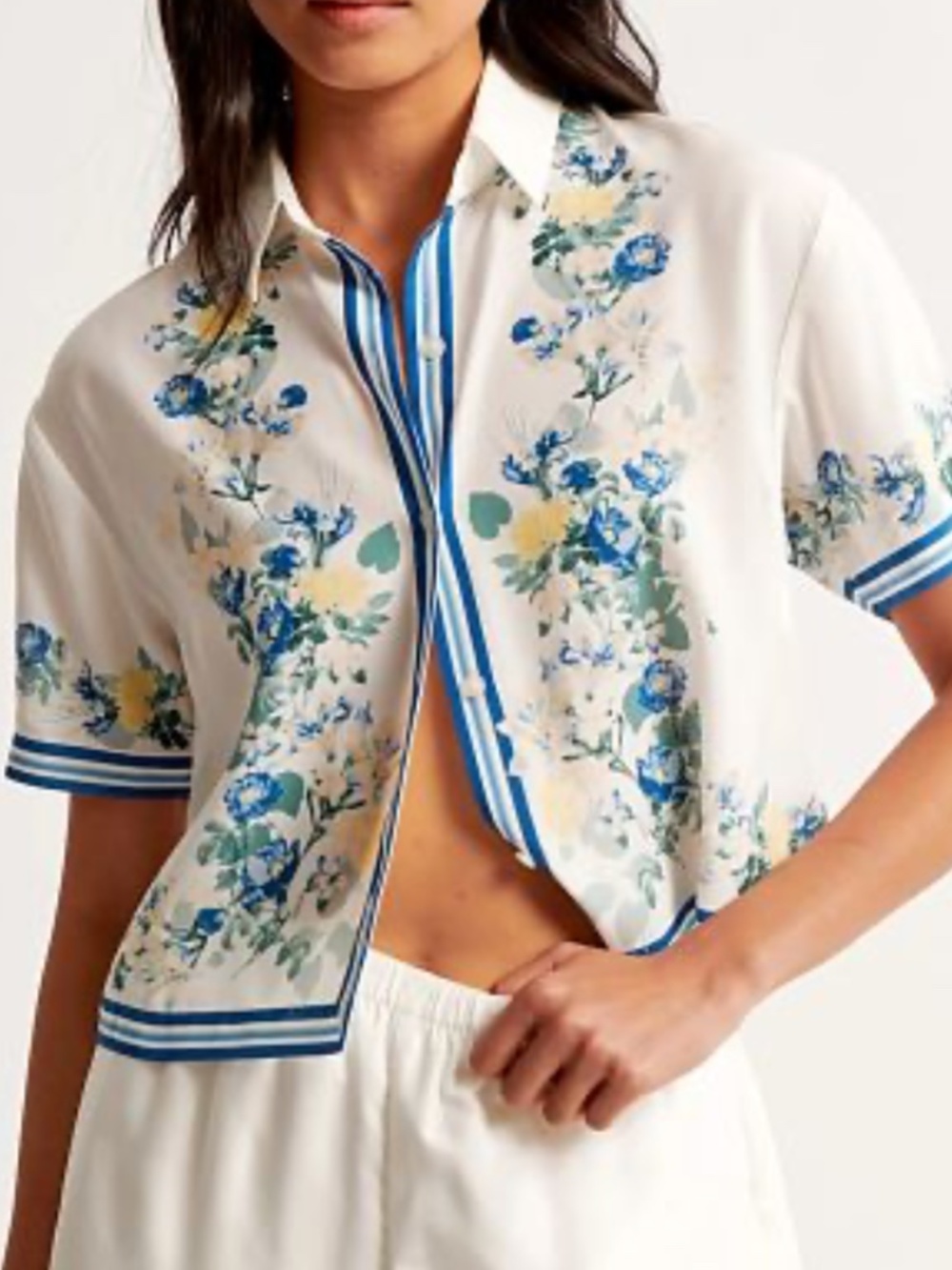 Abercrombie & Fitch floral button-up blouse